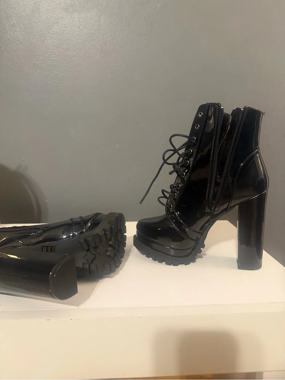Fashion Nova Black Patent Platform Lace-Up Block Heel Ankle Boots - Picture 1 of 5
